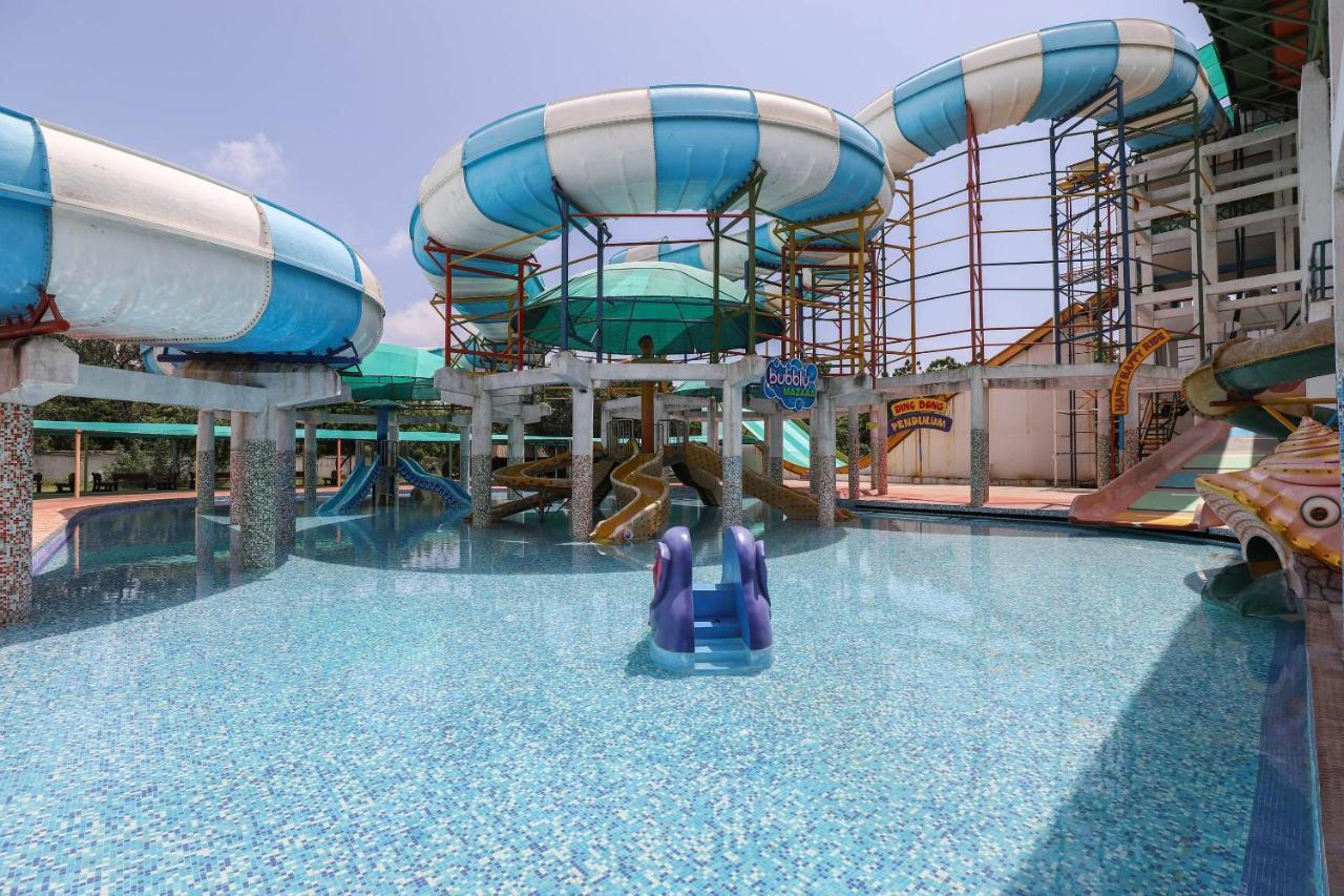 Capital O 49279 Chhab Chhaba Chhab Water Fun Park & Resort Damka Buitenkant foto