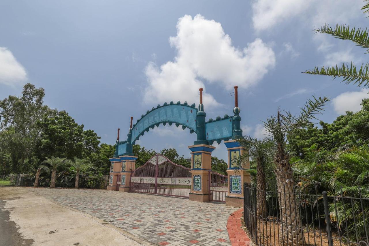 Capital O 49279 Chhab Chhaba Chhab Water Fun Park & Resort Damka Buitenkant foto